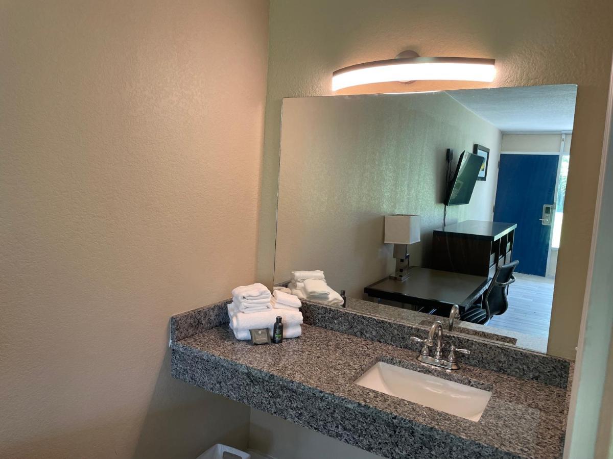 Econo Lodge Jennings Extérieur photo