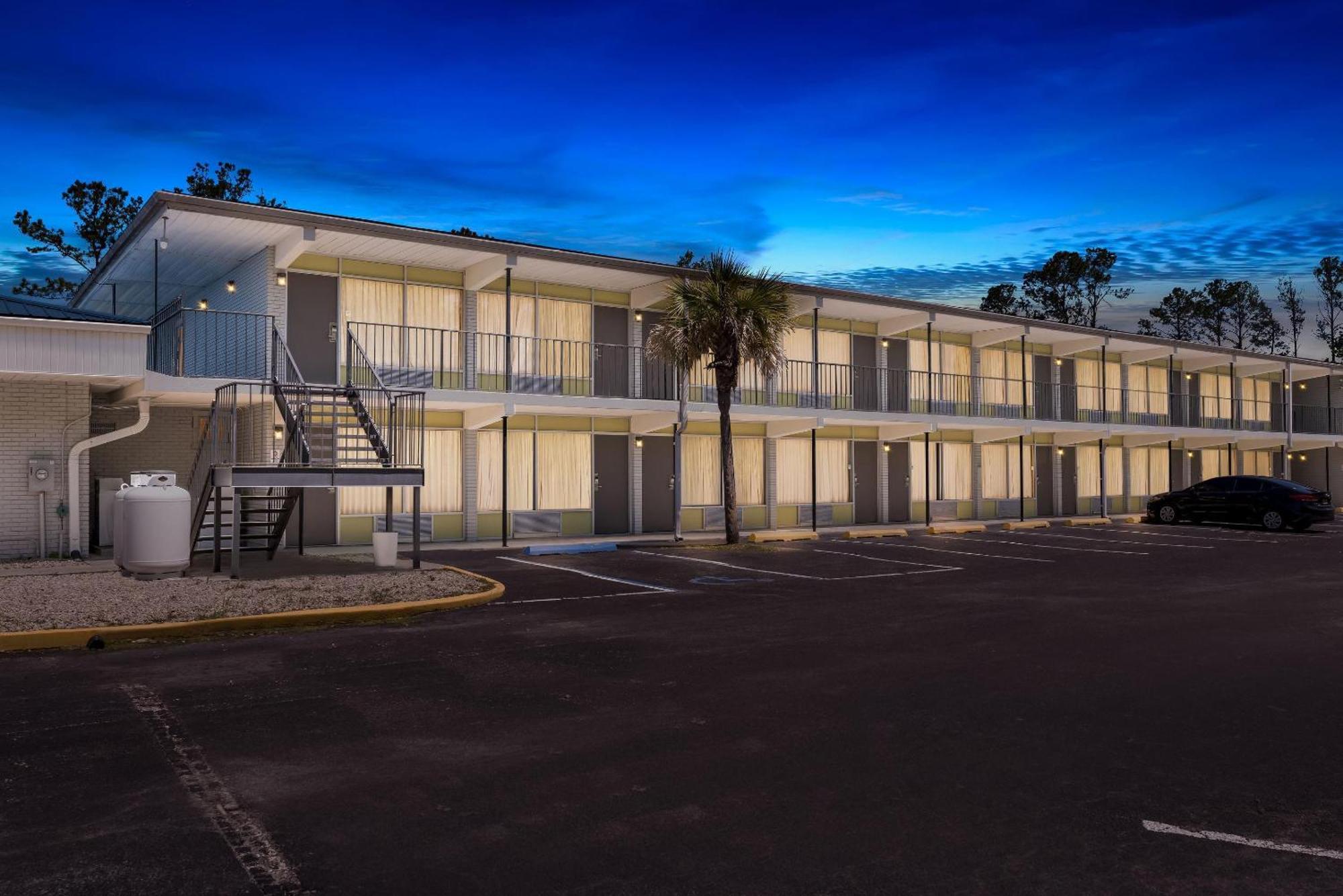Econo Lodge Jennings Extérieur photo